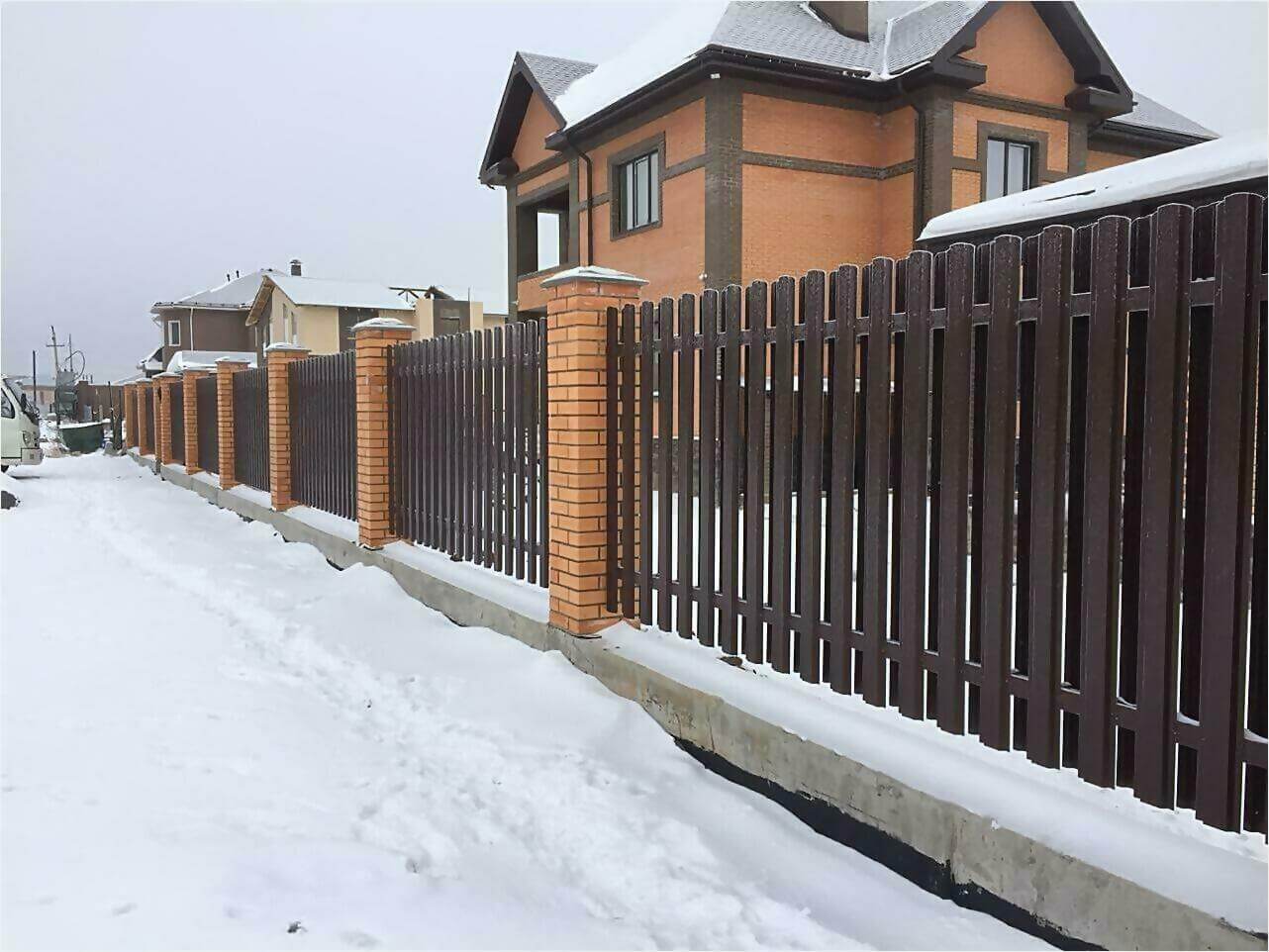 Забор из штакетника 95м фото1 в Перми