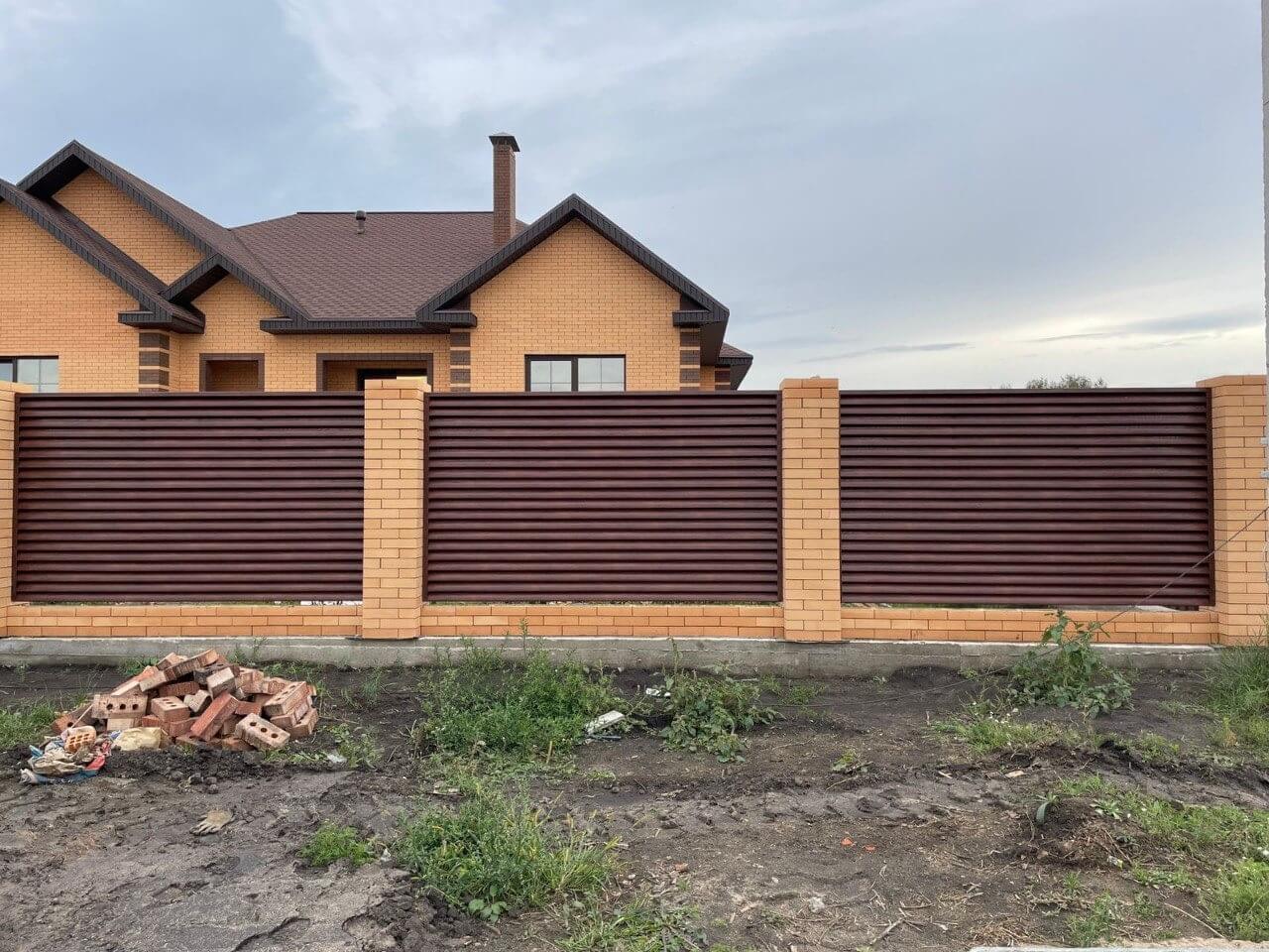 Забор с ламелями Еврожалюзи 53м SteelArt Античный Дуб фото3 в Перми