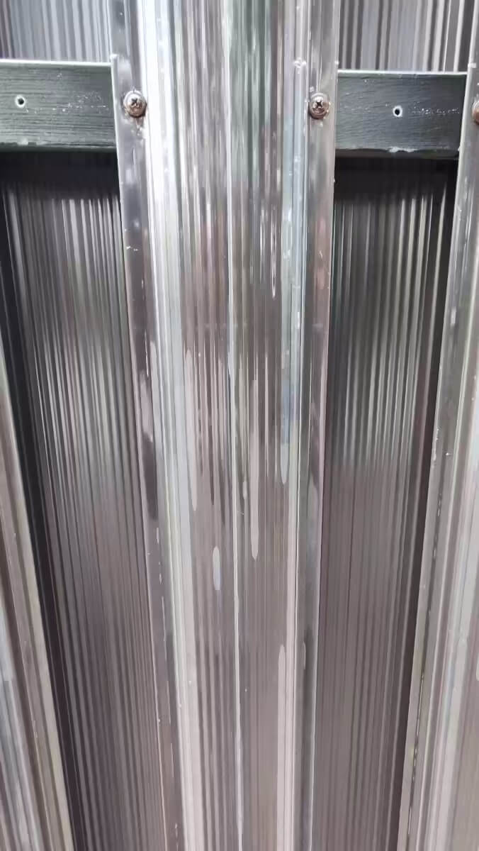 Забор из евроштакетника 22м RAL8019/8019 Темный Шоколад двусторонний фото 3 в Перми