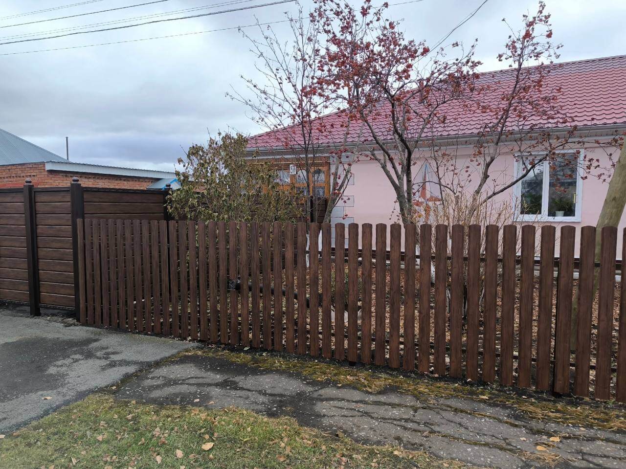 Забор из евроштакетника 12м Античное Дерево Принтек фото 1 в Перми