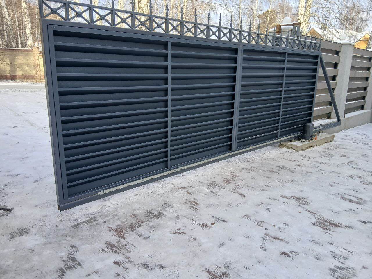 Входная группа из ламелей Хай-Тек RAL7024/7024 Серый Графит двусторонний МАТТЕ фото 8 в Перми